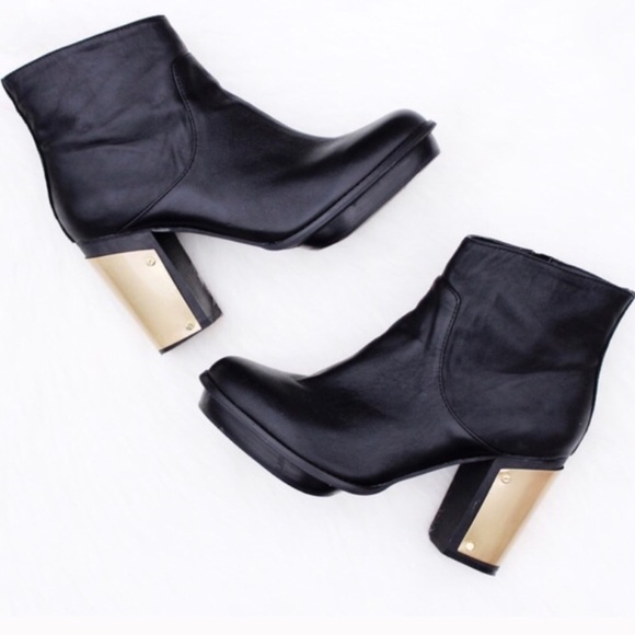 Steve Madden Shoes - Steve Madden • Gold Heeled Booties